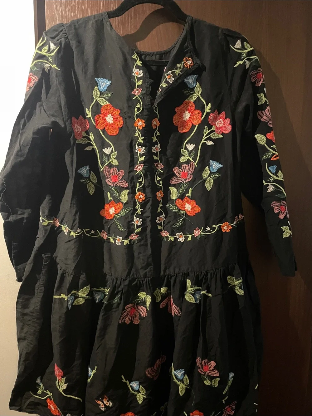 Zara Black Floral Embroidered Top with Orange and Green Detail - Picture 2 of 4